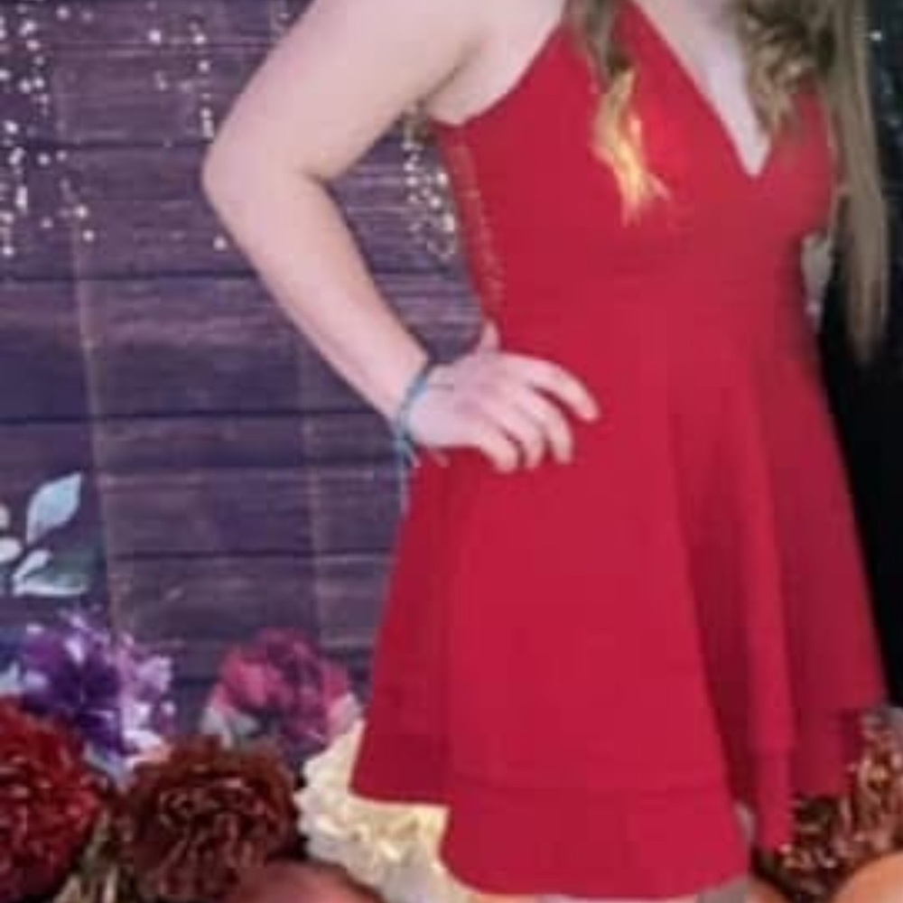Red Sleeveless Dress
